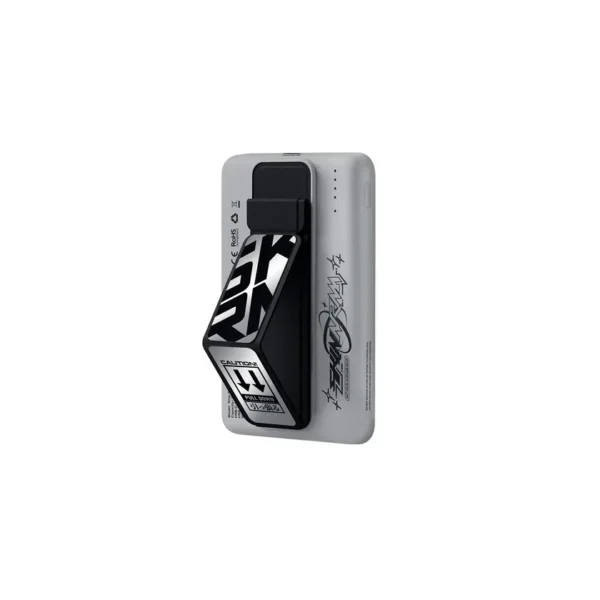 SK_KKPowerbank_Chrome_5K_03_35308345-b791-4092-9742-94ce4a8ad2a8.webp Внешний аккумулятор Skinarma KIRA KOBAI Power Bank 5000 mAH Chrome